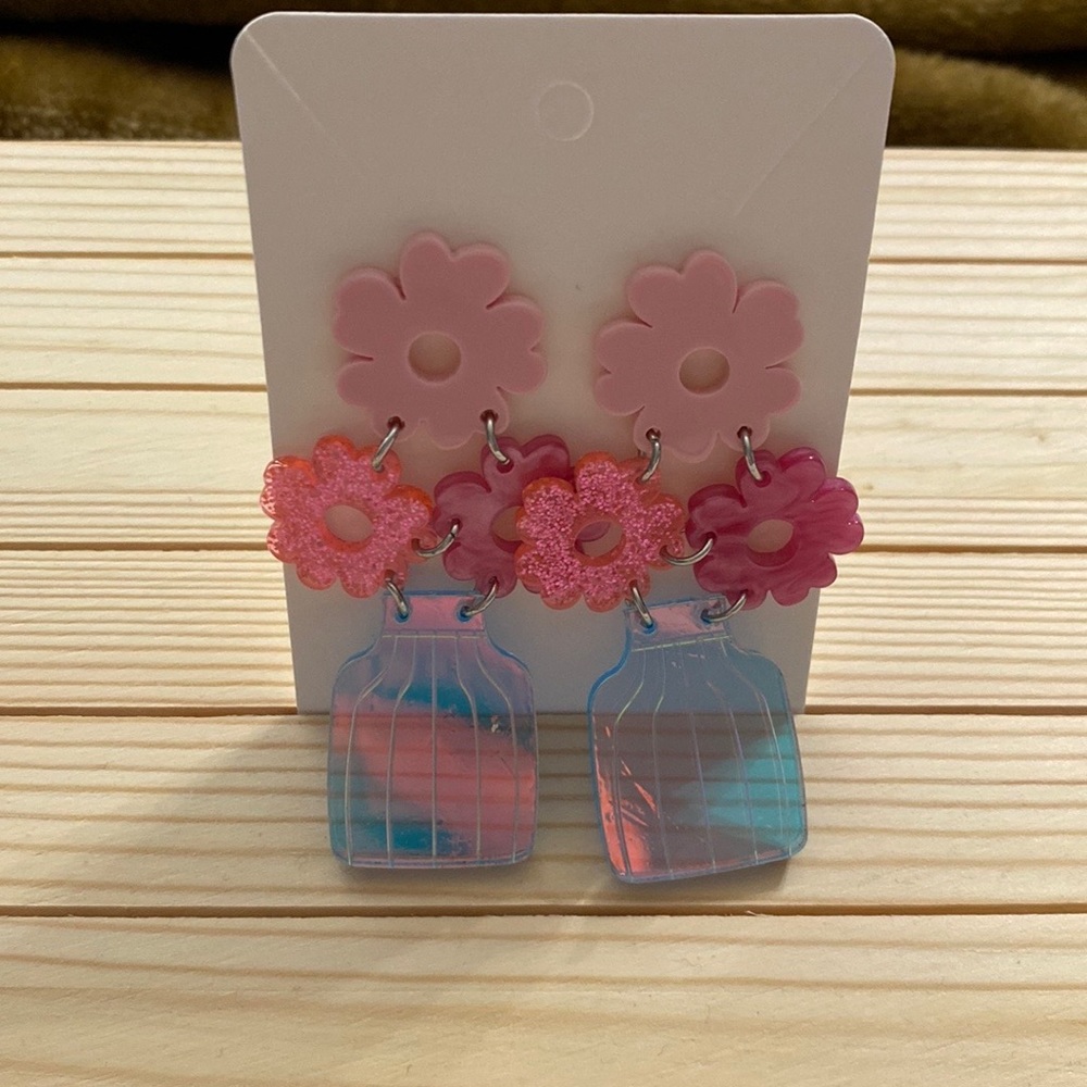 Flower vase earrings